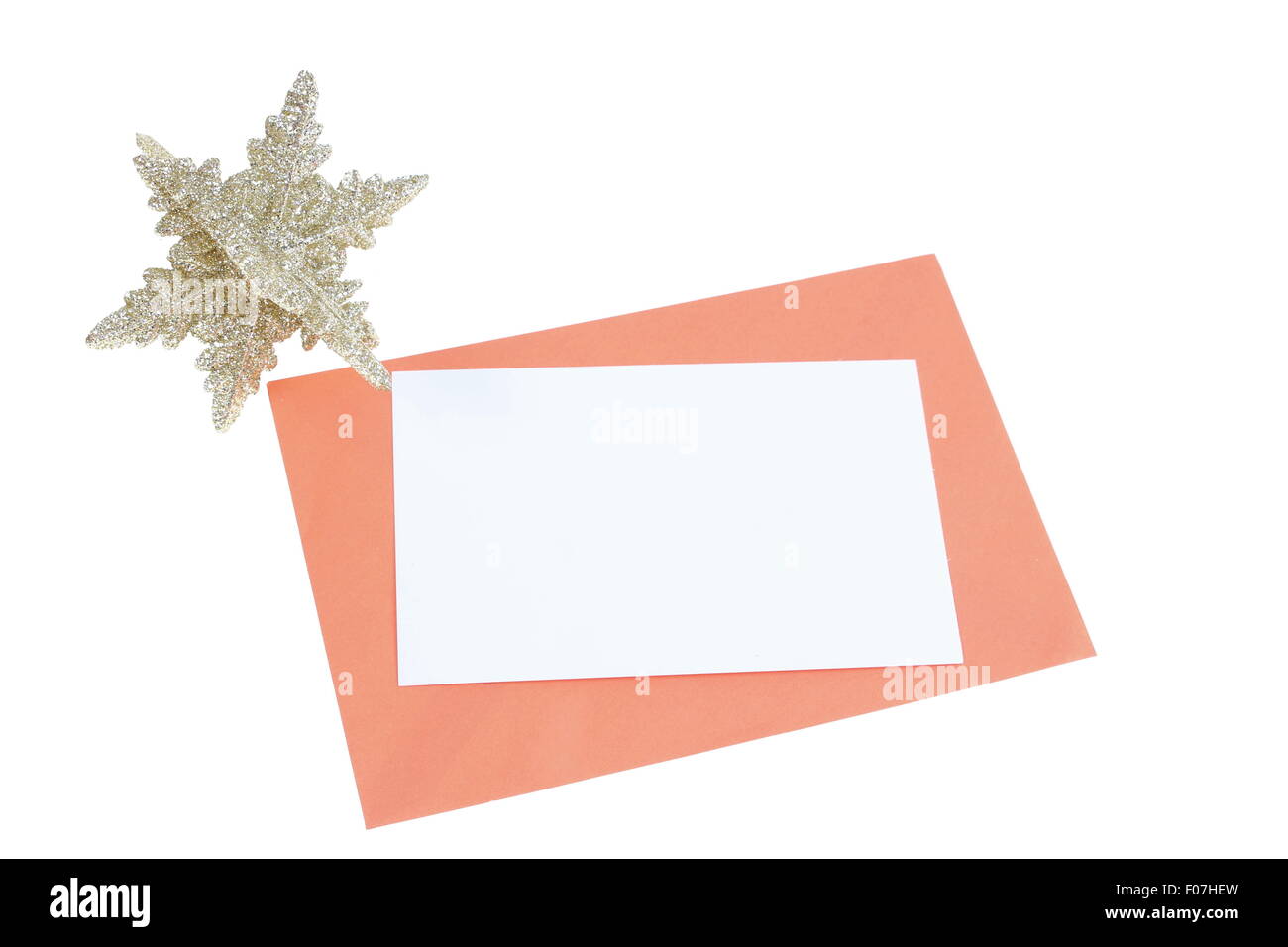 Papier et enveloppe rouge, clair, avec décoration de Noël. Banque D'Images