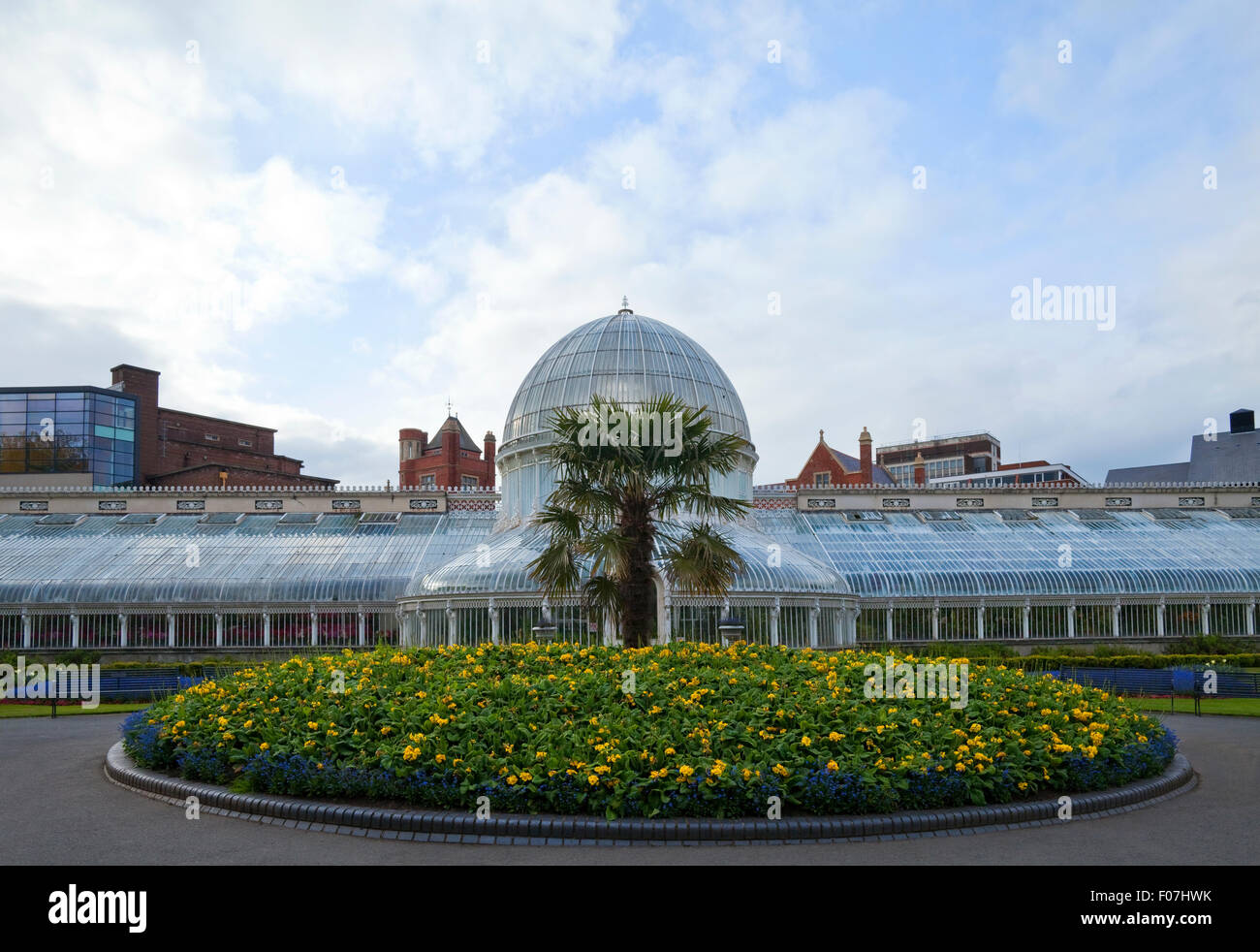 Palm House conçu par Charles Lanyon et construit par Richard Turner en 1840, Botanic Gardens, Belfast City, Irlande du Nord Banque D'Images