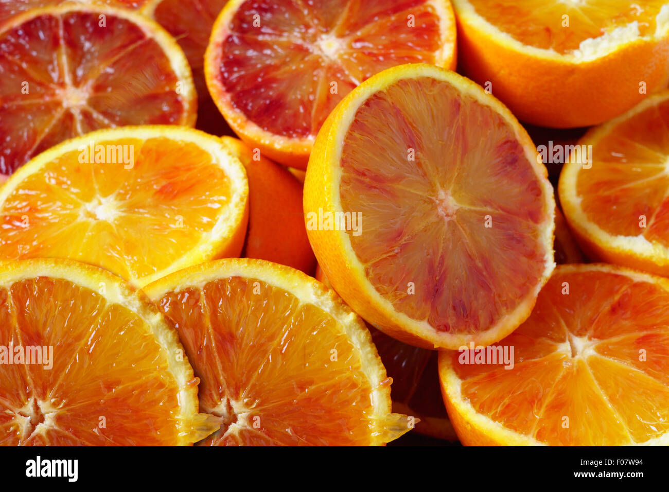 Les oranges siciliennes agrumes siciliens, fond blanc libre Banque D'Images