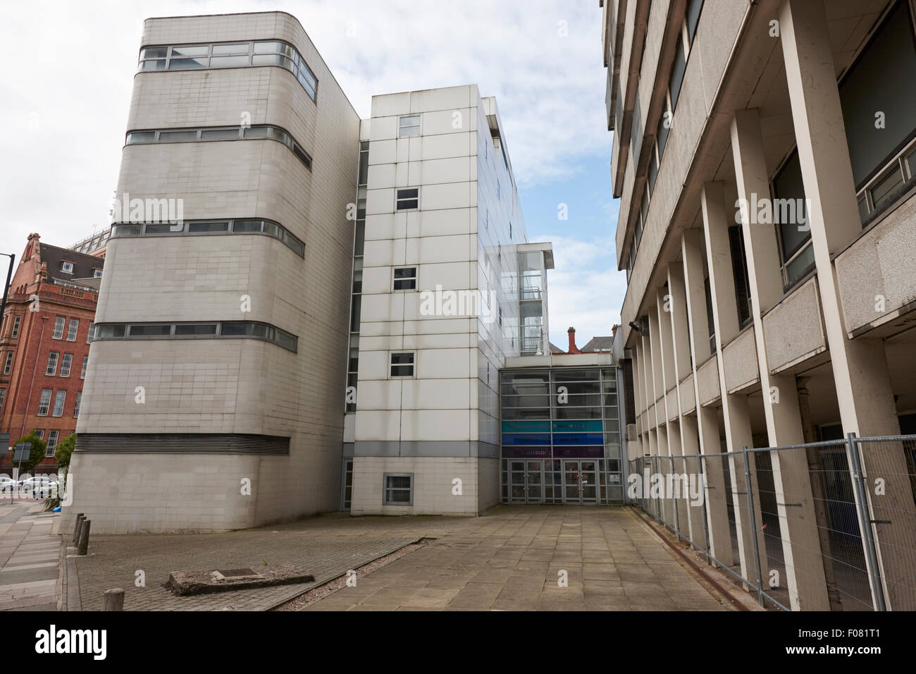 La Manchester Metropolitan University business school building uk Banque D'Images