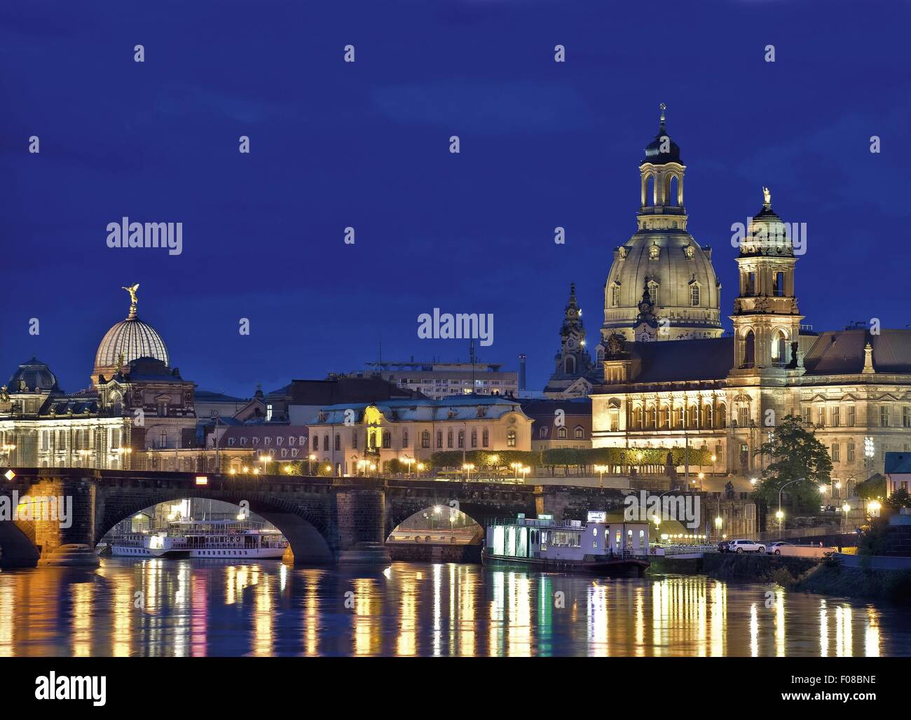 Vue de nuit de la ville de Dresde, Saxe, Allemagne Banque D'Images