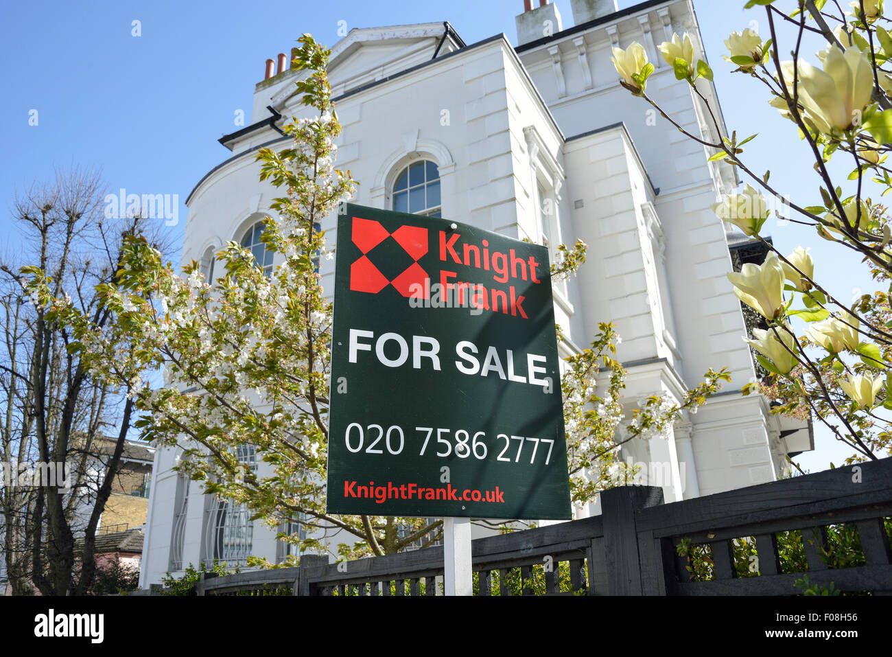 For Sale sign, Albert Terrasse, Primrose Hill, London Borough of Camden, Greater London, Angleterre, Royaume-Uni Banque D'Images