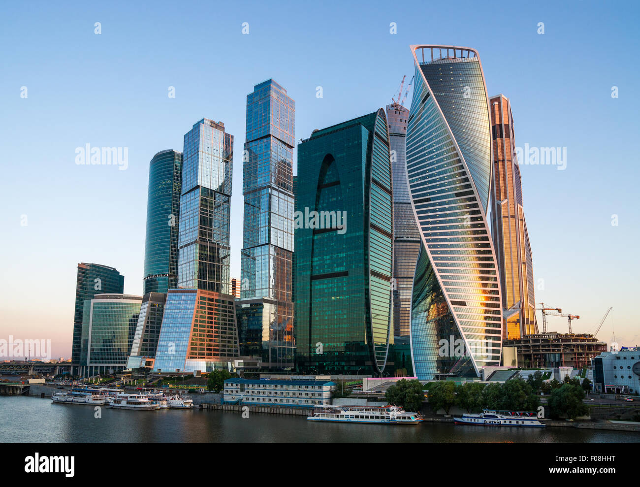 Centre d'affaires de Moscou au lever du soleil Banque D'Images