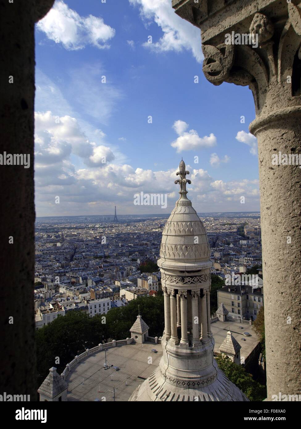Vue de la ville de la basilique du Sacré Cœur, à Paris, France Banque D'Images