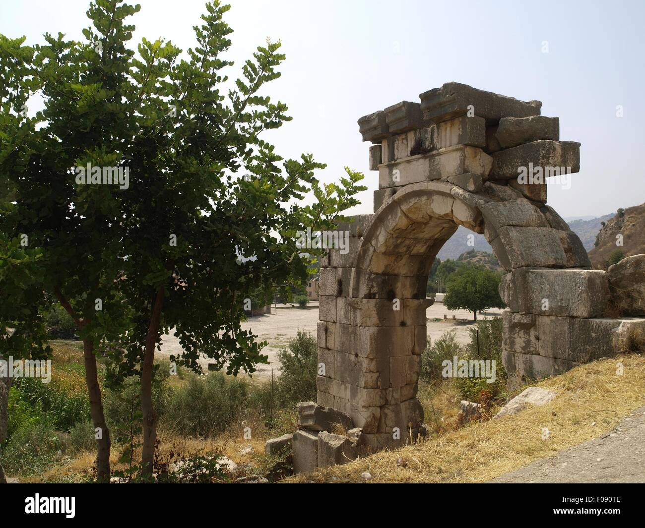 De triomphe romain en ruine à Xanthos, Lycie, Antalya, Turquie Banque D'Images