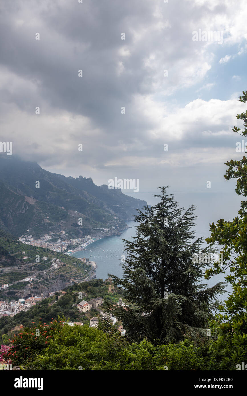 Ravello, vue sur Positano, Amalfi Coast, Italie Banque D'Images