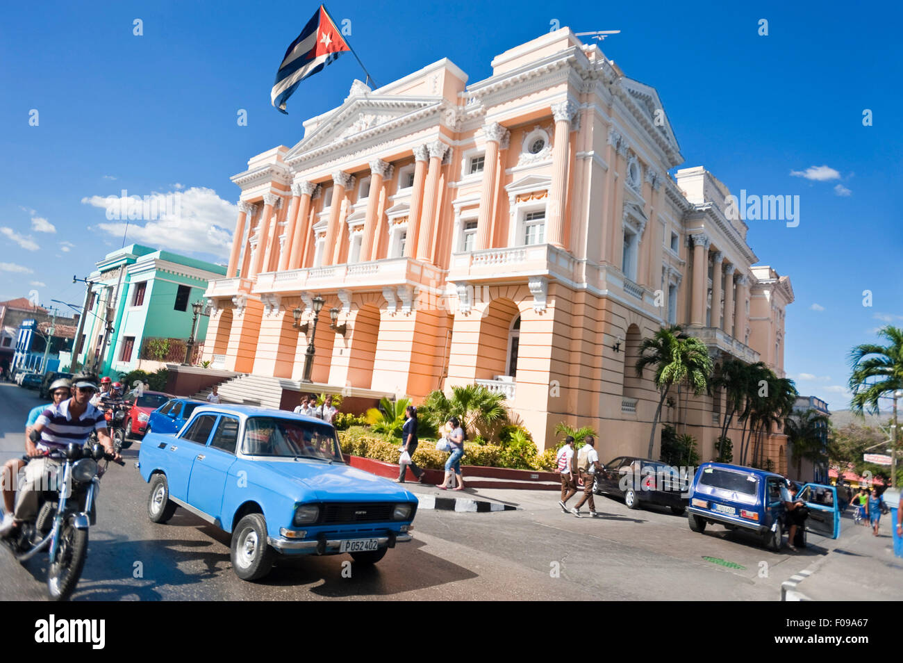 Streetview horizontale à Santiago de Cuba, Cuba. Banque D'Images