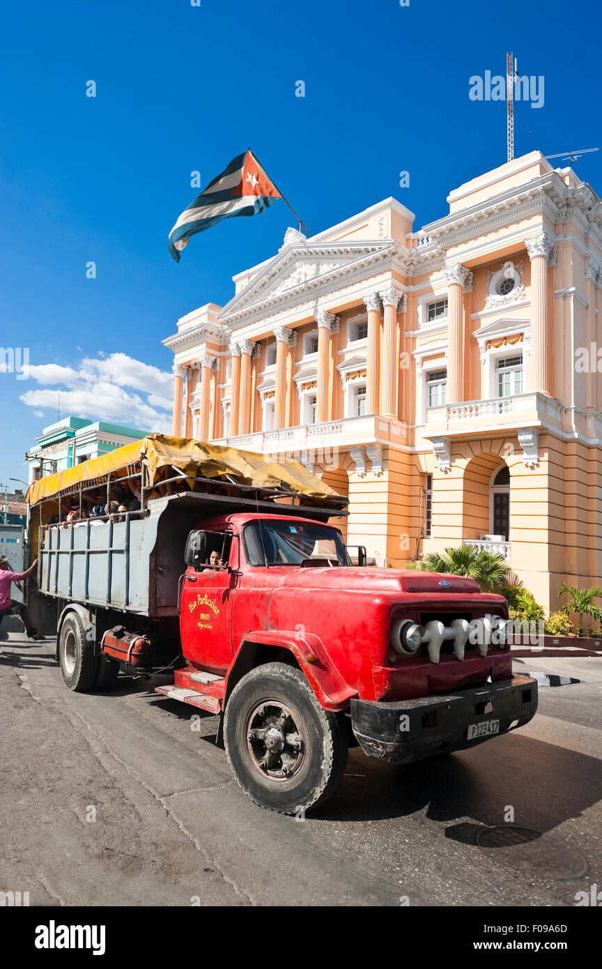 Streetview vertical à Santiago de Cuba, Cuba. Banque D'Images