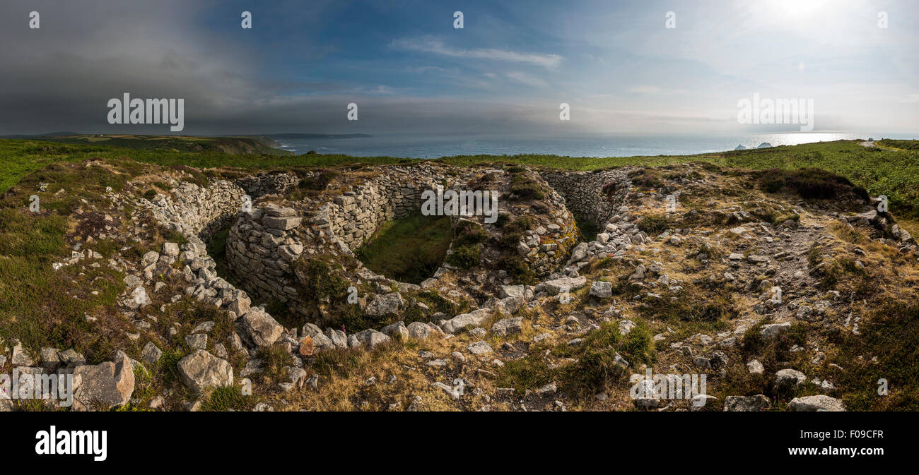 Ballowall Barrow à l'âge du Bronze chambre funéraire, Carn Glooze, Cornwall, UK Banque D'Images