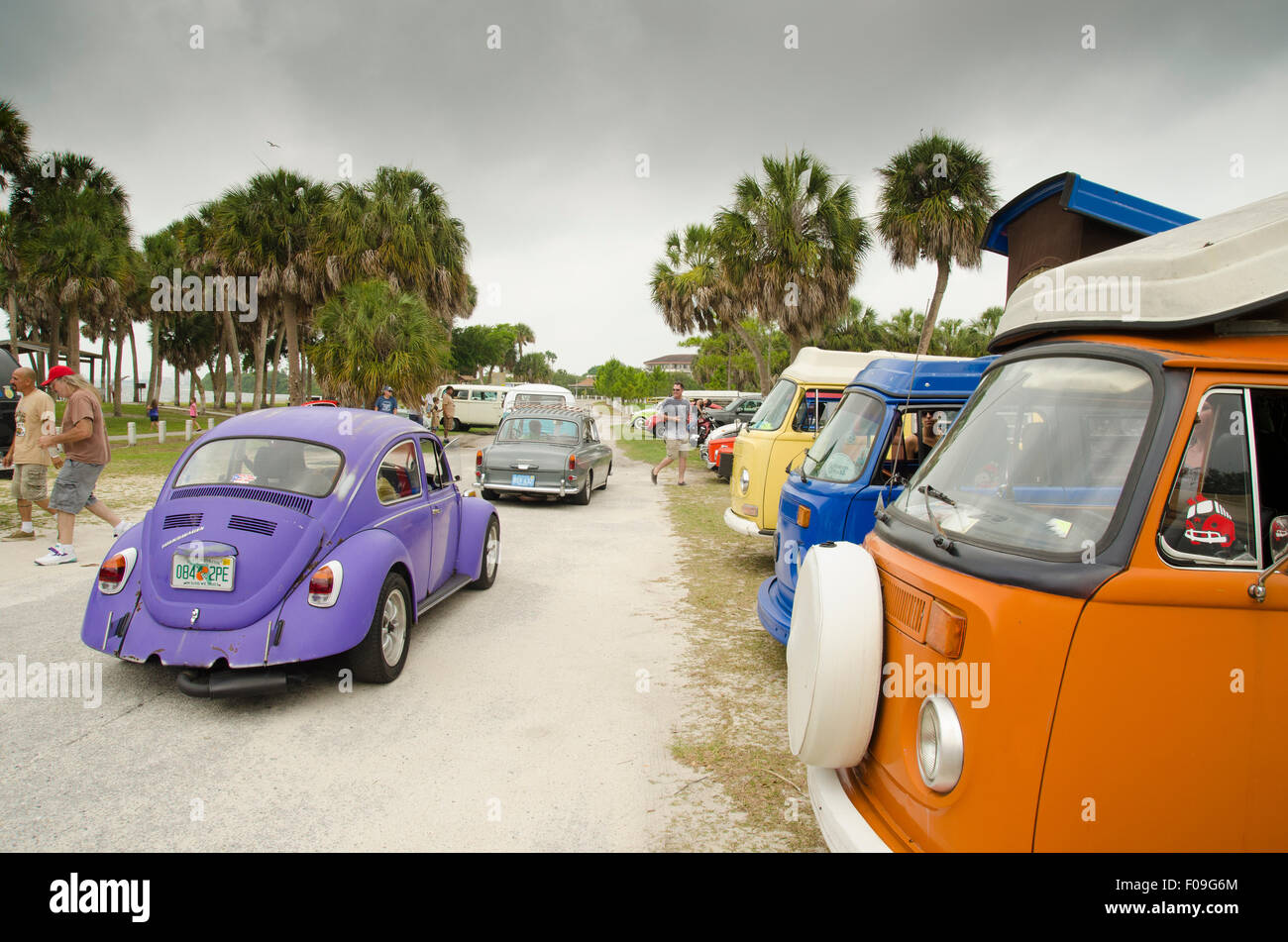Volkswagen à VW's sur le Skyway car show. Banque D'Images
