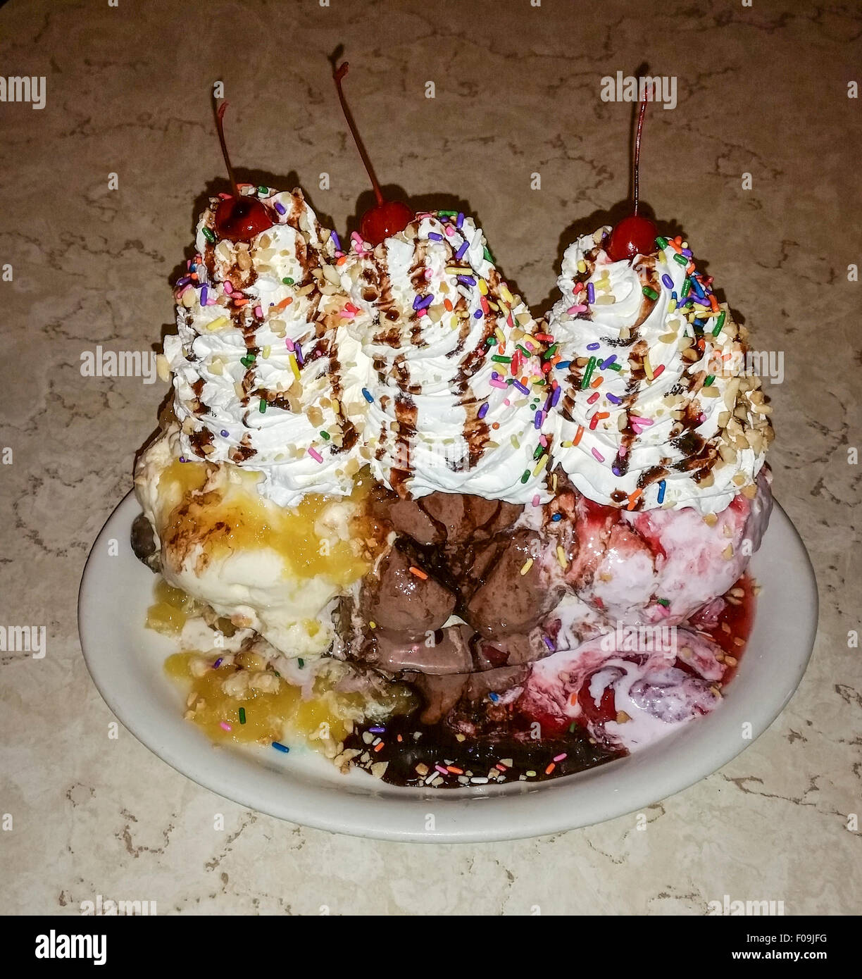 Grande Coupe De Glaces Photo Stock Alamy