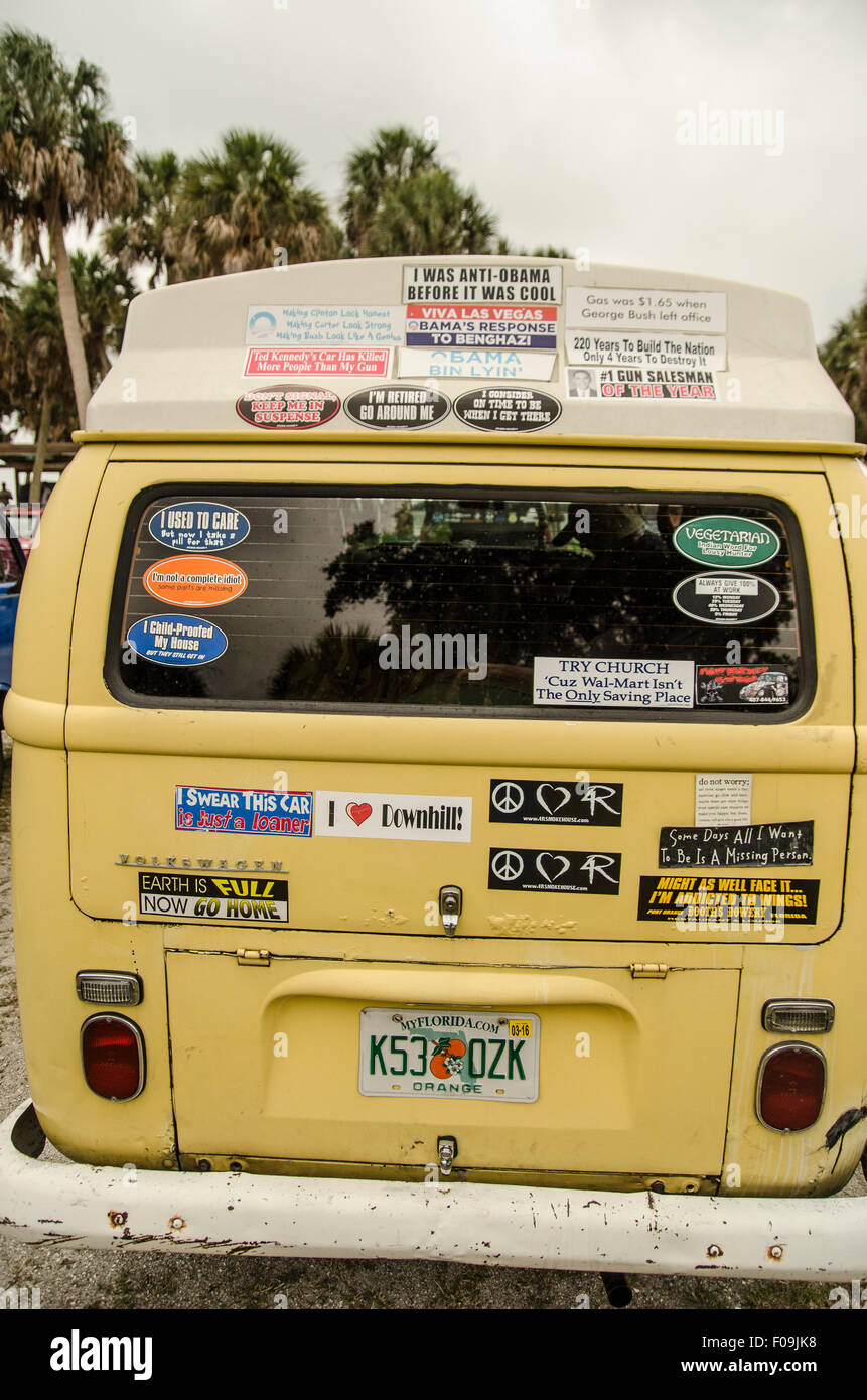 Volkswagen à VW's sur le Skyway car show. Banque D'Images