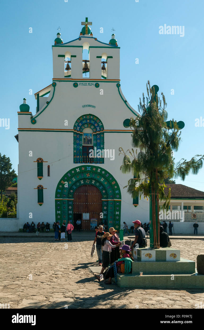 Eglise de San Juan Bautista, San Juan Chamula, Mexique Banque D'Images