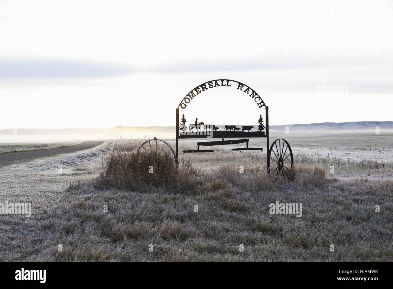 Voir l'enseigne du ranch sur l'autoroute 36 sud, Saskatchewan, Canada Banque D'Images