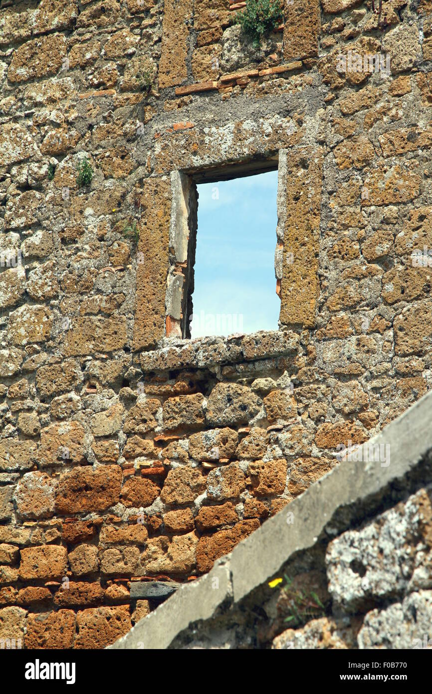 Ruines médiévales Banque de photographies et d’images à haute ...