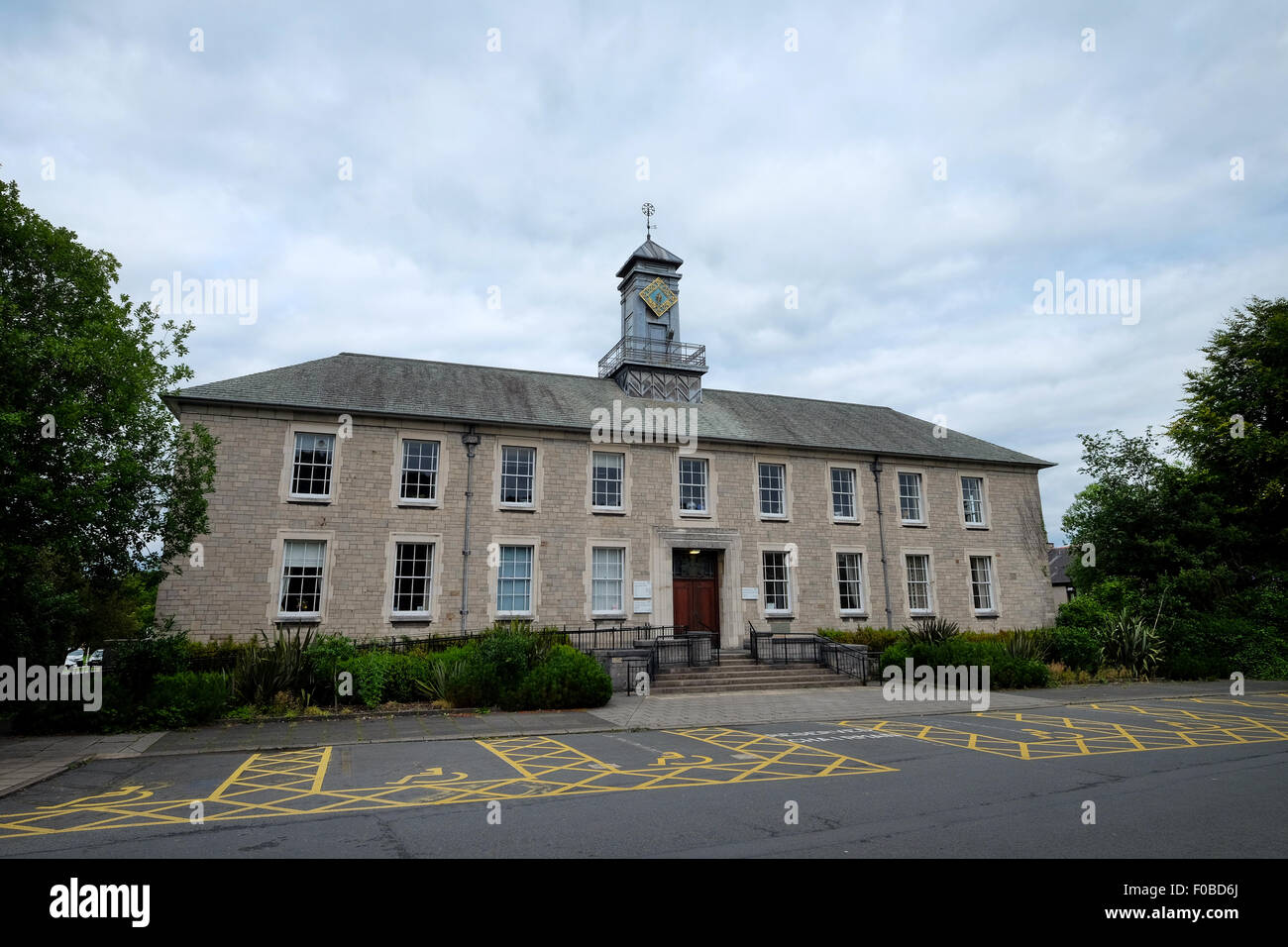 Kendal county hall extérieur, Busher à pied, Kendal Banque D'Images