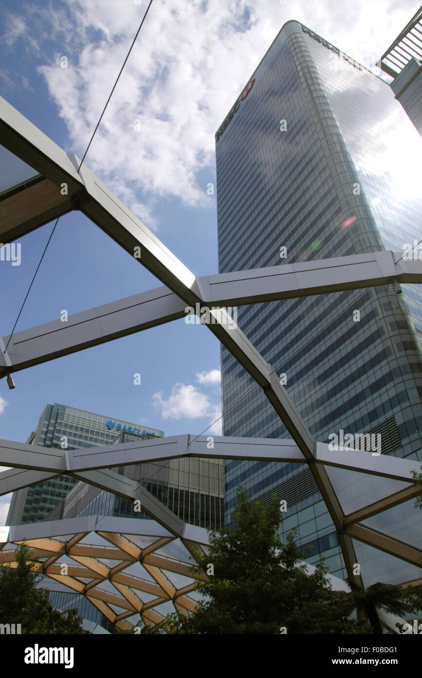 Docklands skyscraper vu de traverse Place Roof Garden Canary Wharf Londres Banque D'Images