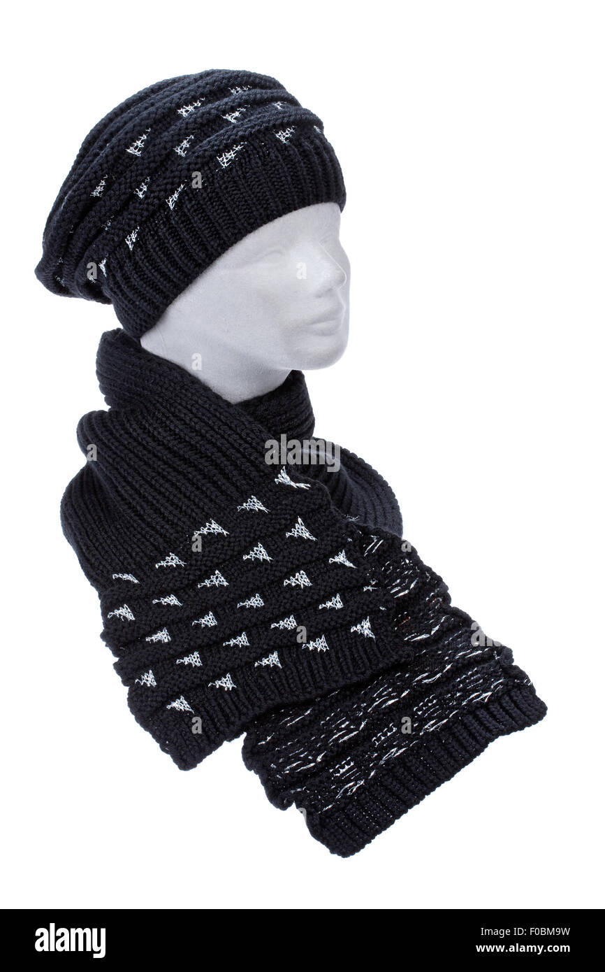 Froid hiver vêtements chapeau tricot écharpe tissée pac isolés laine  blanche neige temps d'automne chaleur confortable tête textile Photo Stock  - Alamy