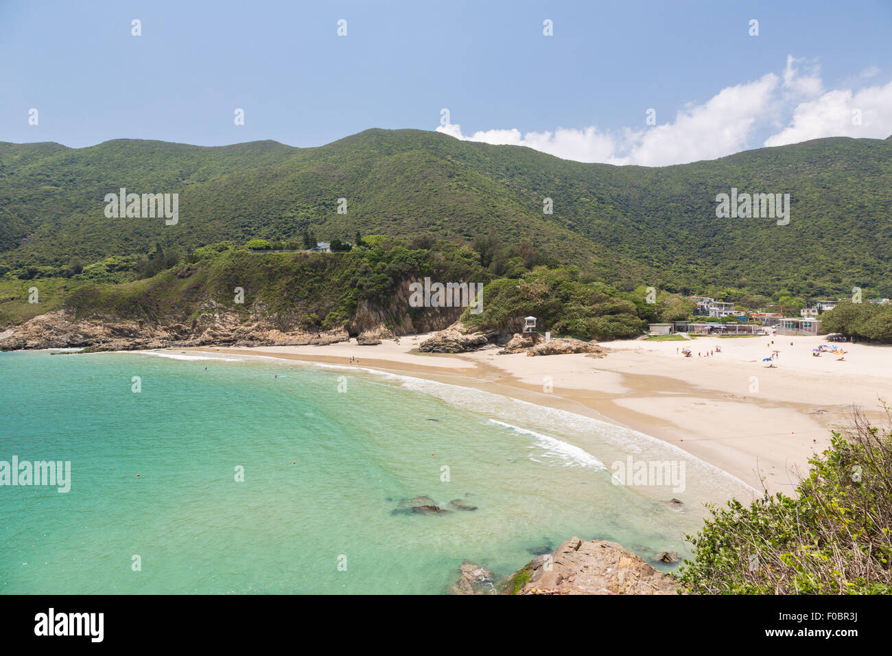 De grosses vagues beach fait partie de Shek O country park de l'île de Hong Kong. C'est la fin de la très célèbre Dragon's Back Trail. Banque D'Images