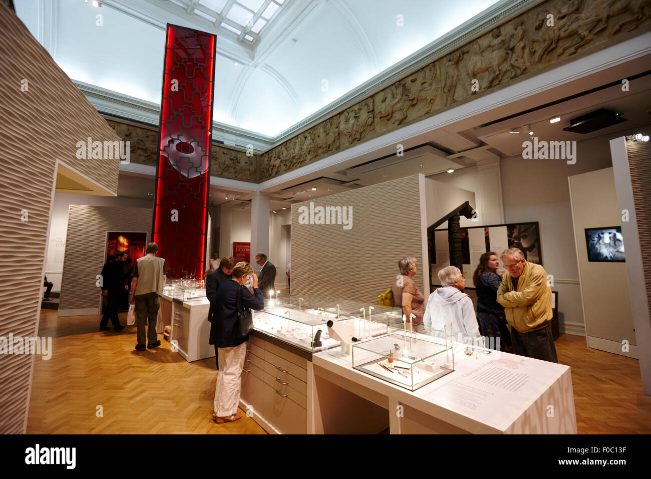 Staffordshire hoard affichage à Birmingham museum and art gallery UK Banque D'Images