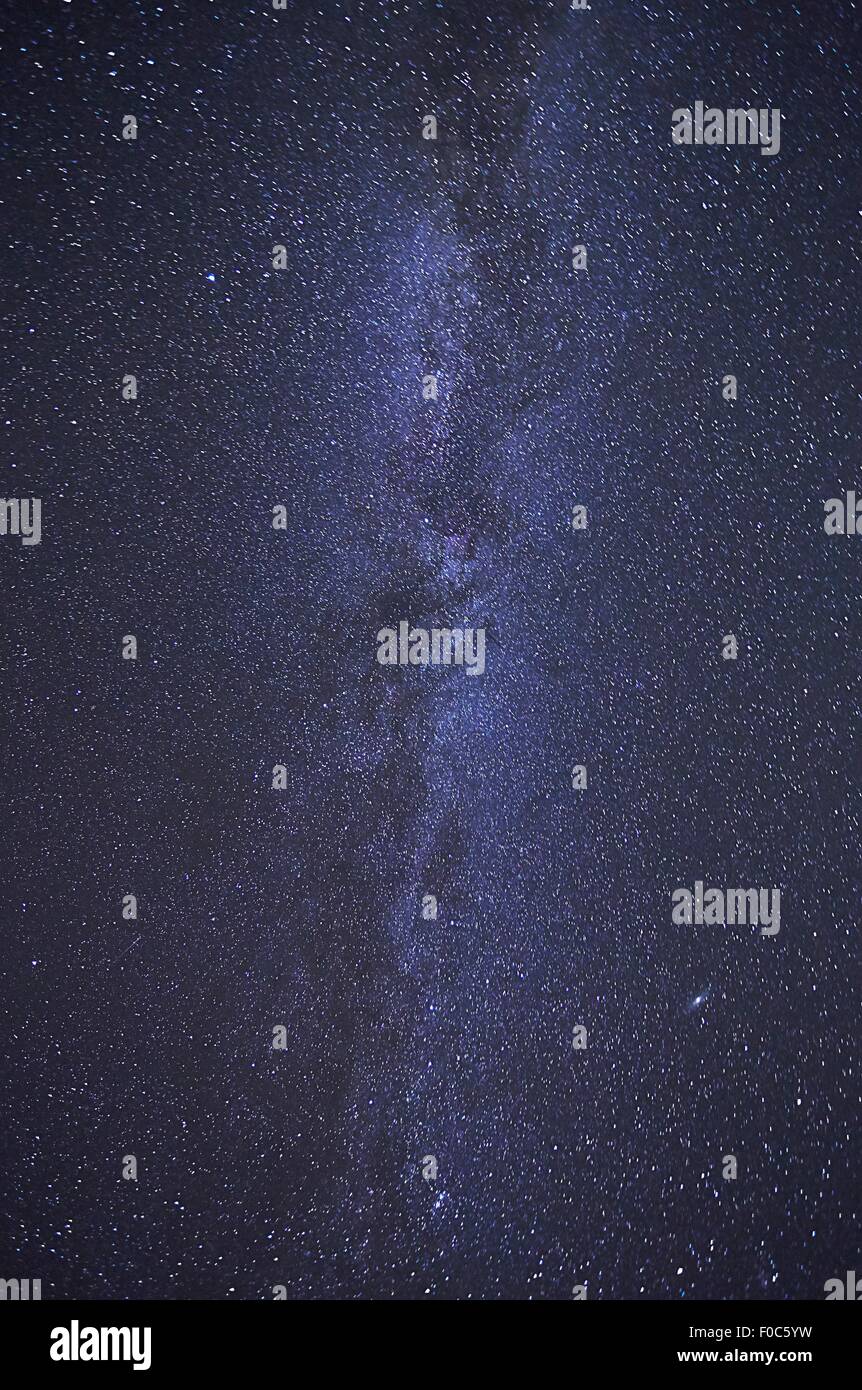 Vue du ciel et Milky Way de l'Alberta, Canada Banque D'Images