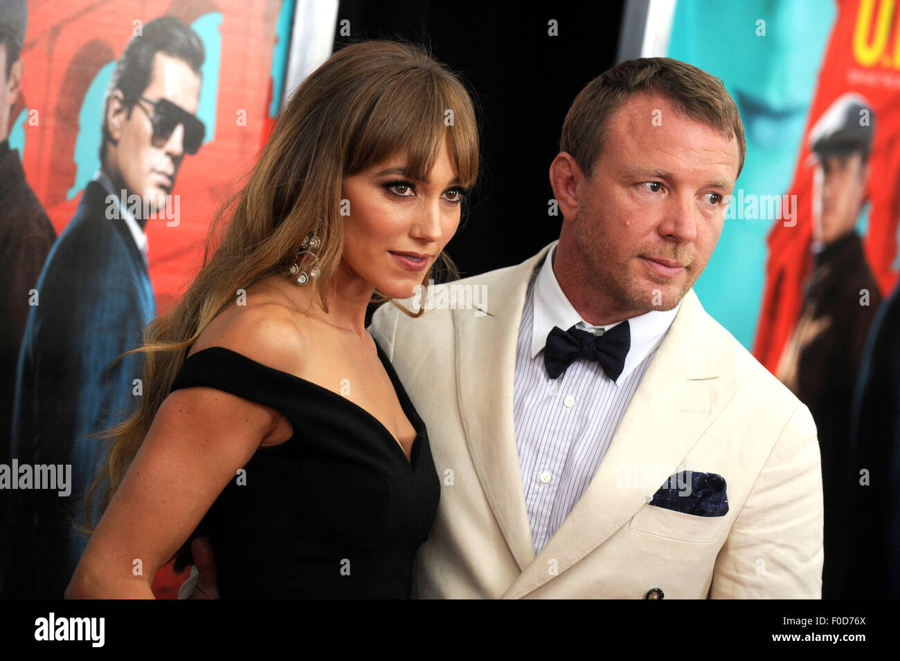 Jacqui Ainsley et Guy Ritchie assister à la 'l'homme de l'U.N.C.L.E.' première au Ziegfeld Theatre le 10 août 2015 à New York City/photo alliance Banque D'Images