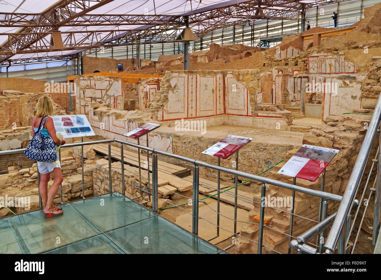 L'affichage à l'intérieur du bras les maisons en bandes site archéologique de l'ancien grec/Empire romain ville d'Ephèse, Selcuk, Turquie. Banque D'Images L'affichage à l'intérieur du bras les maisons en bandes site archéologique de l'ancien grec/Empire romain ville d'Ephèse, Selcuk, Turquie. Banque D'Images