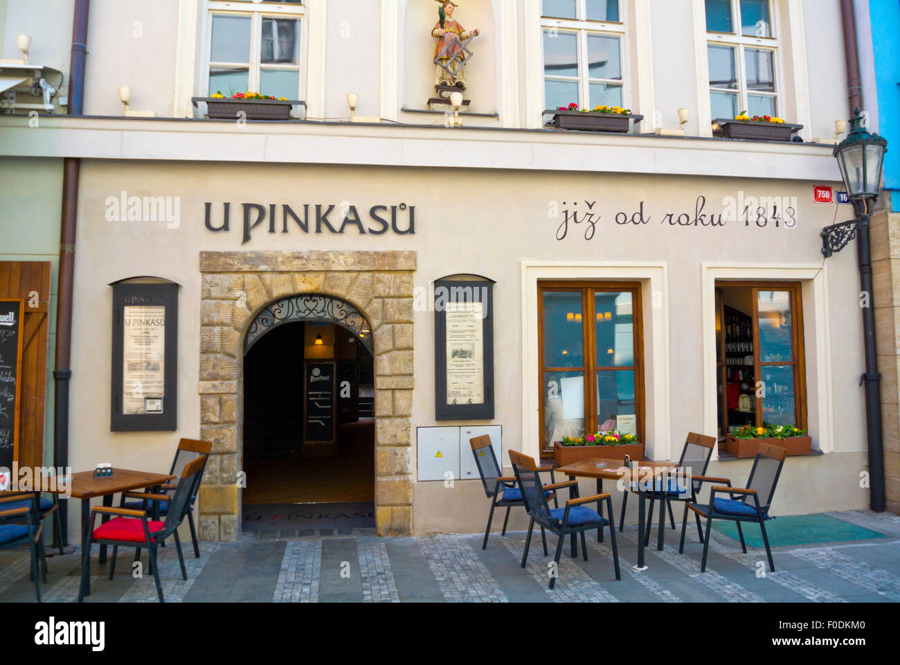 U Pinkasu, célèbre restaurant et bar, Jungmannova namesti, Prague, République Tchèque, Europe Banque D'Images