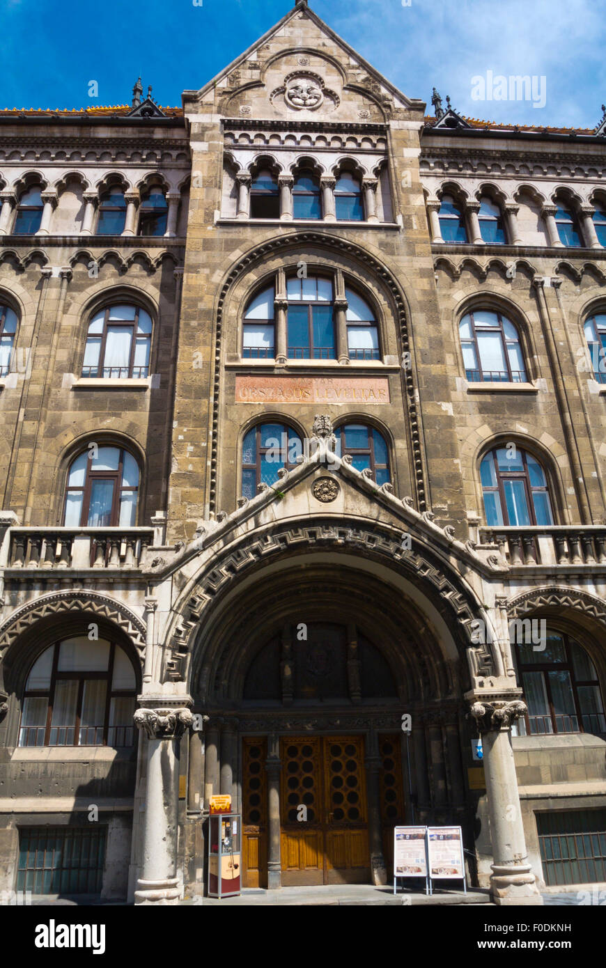 Archives nationales de Hongrie, Becsi kapu ter, quartier du château de Buda, à Budapest, Hongrie, Europe Banque D'Images