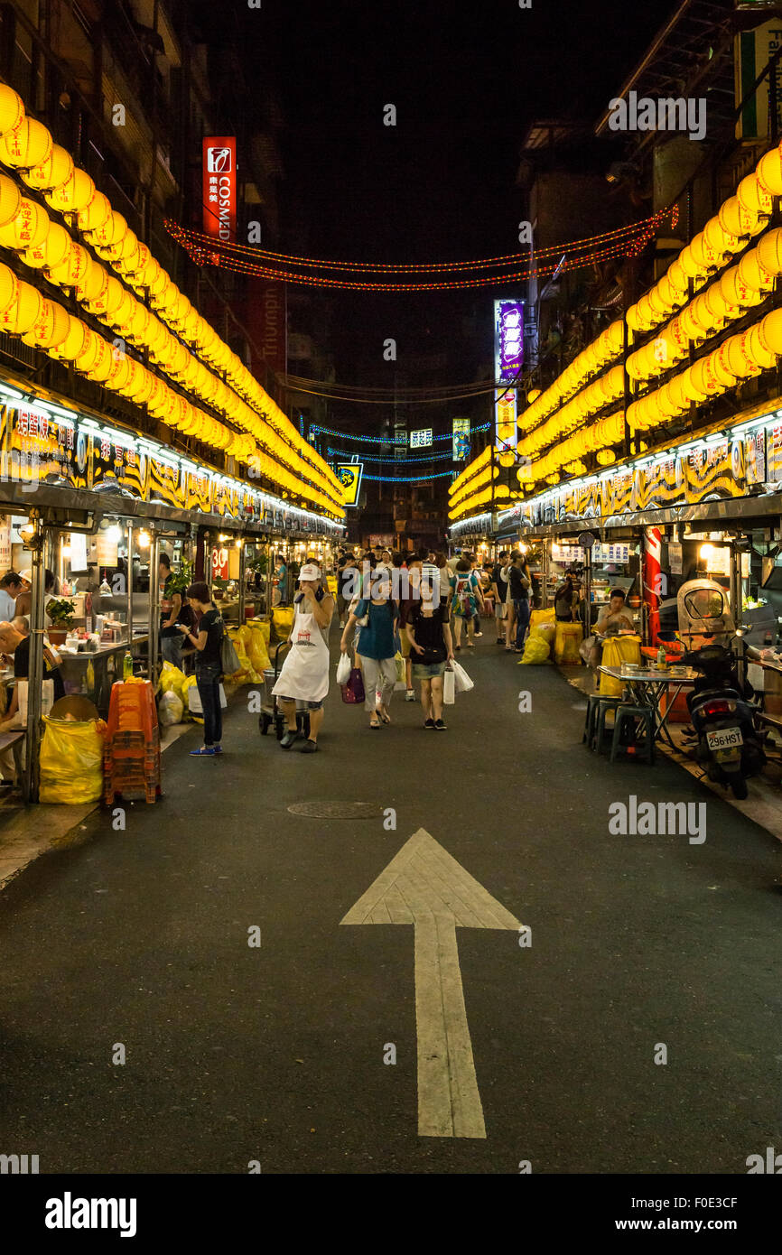 Marché nocturne dans la ville de Keelung, Taïwan Banque D'Images