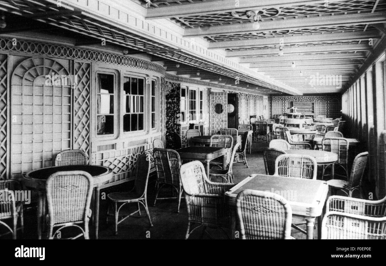 Transport, navigation, RMS Titanic, 'Cafe parisien' ou 'The French Cafe', à tribord, carte postale, 1912, droits supplémentaires-Clearences-non disponible Banque D'Images