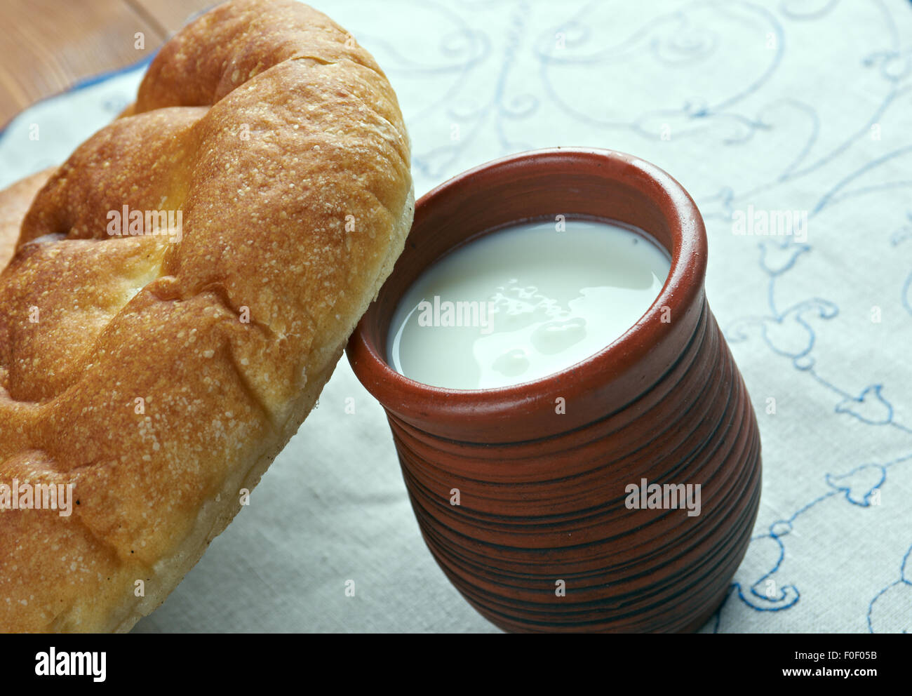 Kaymak produits laitiers crémeuse semblable à la crème caillée.en Asie centrale, les balkans, régions turques Banque D'Images