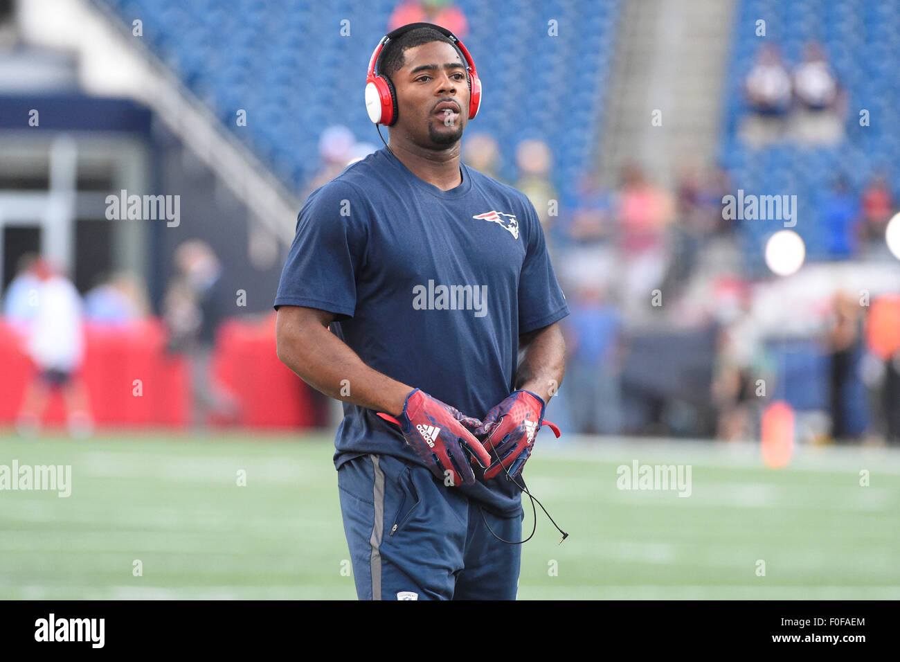 13 août 2015 : New England Patriots strong safety Malcolm Butler (21) se prépare pour la NFL match pré-saison entre les Packers de Green Bay et les New England Patriots s'est tenue au Stade Gillette à Foxborough dans le Massachusetts. Les Packers défait les Patriotes 22-11 dans le temps réglementaire. Eric Canha/CSM Banque D'Images