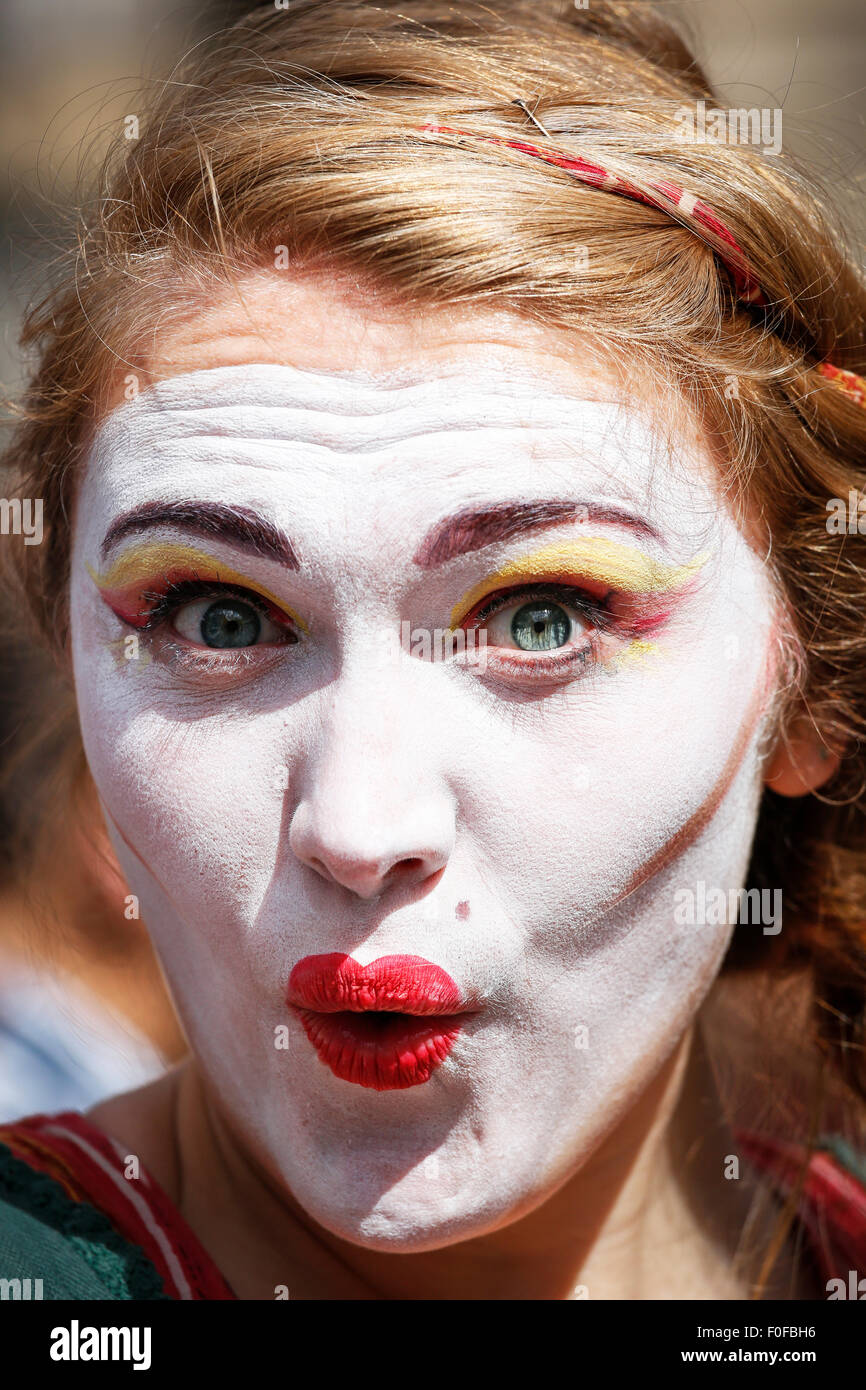 Rosalind Hoy, une actrice, la publicité d'un spectacle de théâtre à l'Edinburgh Fringe Festival, Édimbourg, Écosse, Banque D'Images