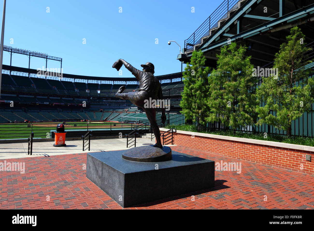 Statue de Jim Palmer à l'Oriole Park, domicile de l'équipe de baseball des orioles de Baltimore, Baltimore, Maryland, USA Banque D'Images