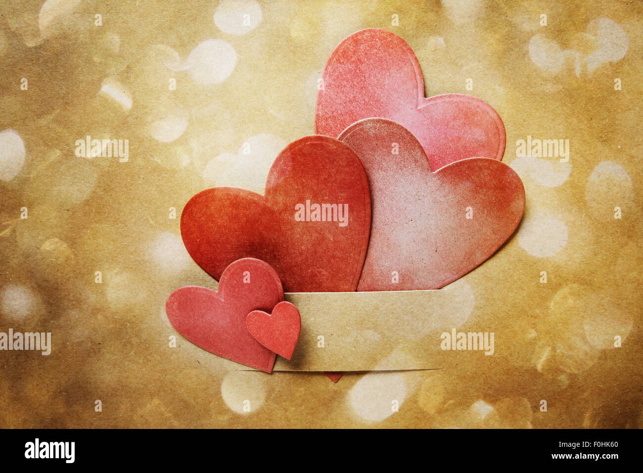 Coeurs en papier fabriqué à la main et de l'abrégé circle lights Banque D'Images