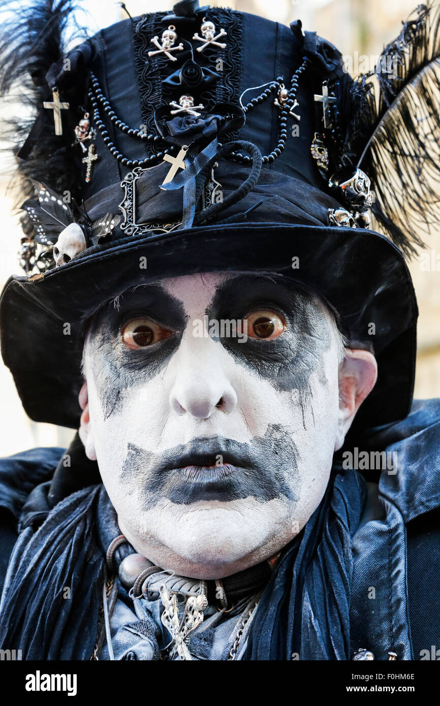 L'acteur appelé Seymour Stiffs, publicité son spectacle au Festival Fringe d'Édimbourg, du Royal Mile, Édimbourg, Écosse Banque D'Images