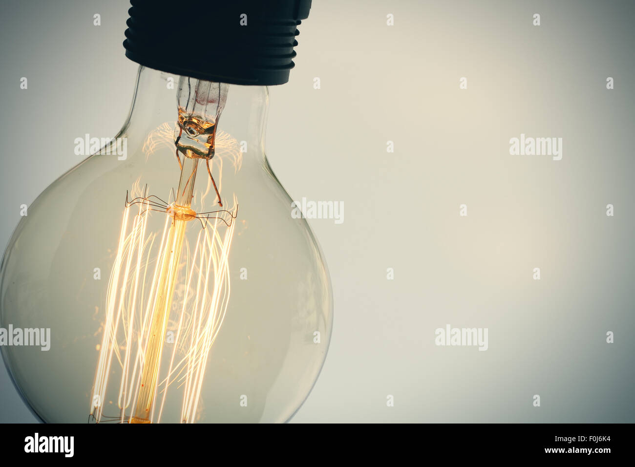 Close up of vintage Light bulb comme concept créatif Banque D'Images