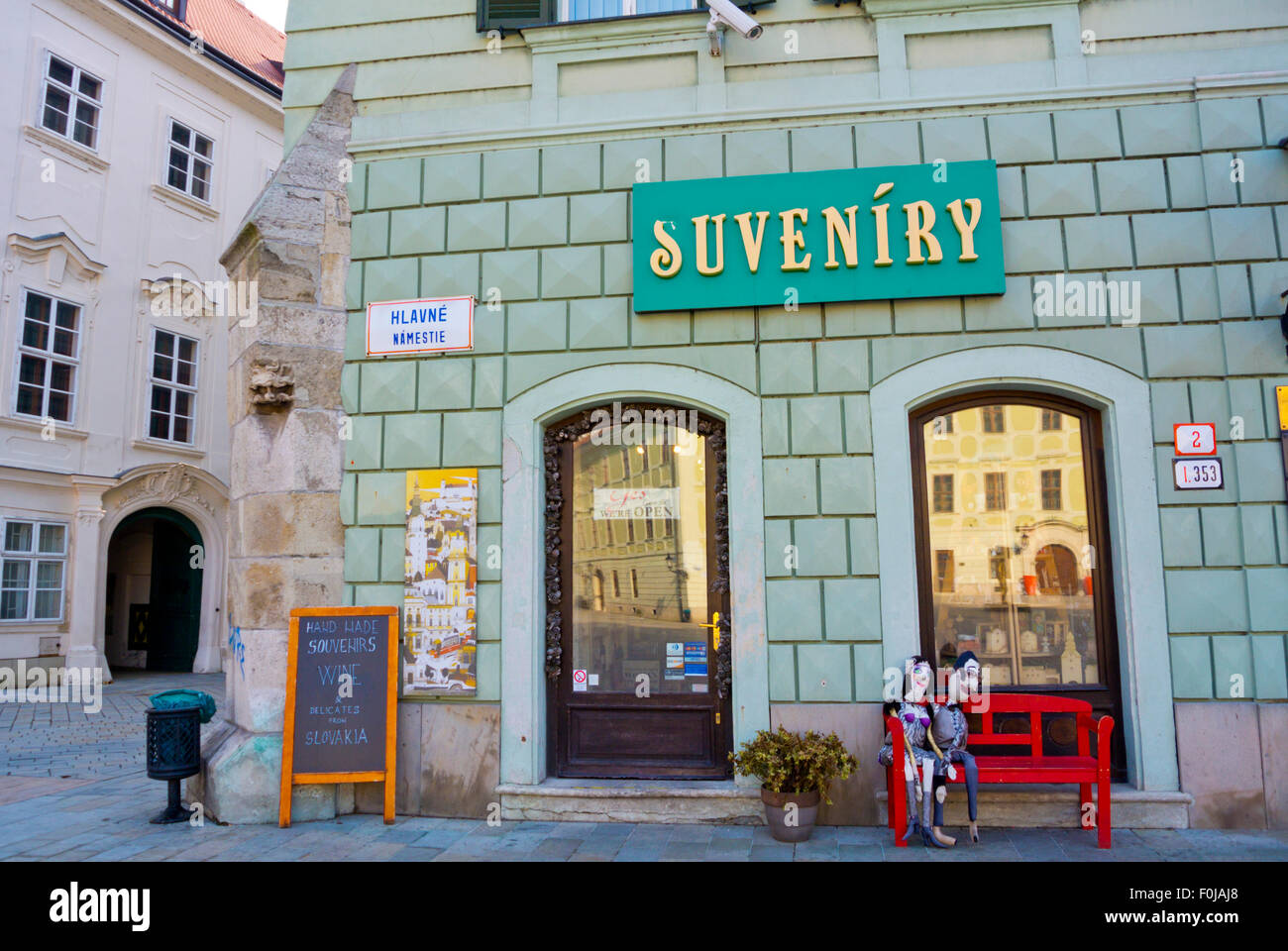 Boutique de souvenirs, Hlavnie Namestie, place principale, de la vieille ville, Bratislava, Slovaquie, Europe Banque D'Images