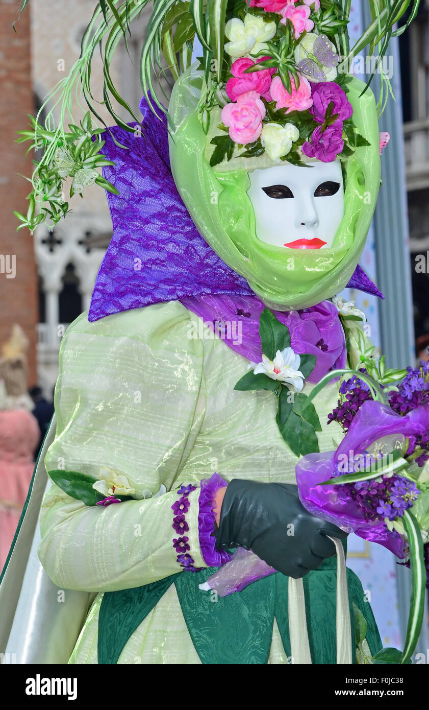 Artiste en beau costume carnaval vénitien, Venise 2015 Banque D'Images