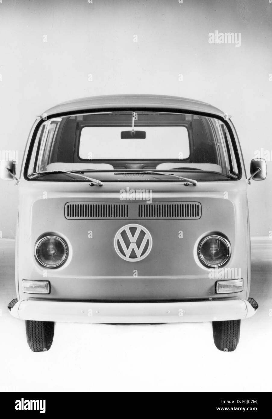 Transport/transport,voiture,variantes de véhicule,Volkswagen,VW bus 1600,vue de devant,Allemagne,1967,T 2,T2,T2a,VW transporter,transporter,transporteurs,VW bus,vue avant,arceau,arceaux,avant,avant,index,grille de radiateur,grille de radiateur,capot de radiateur,calandre de radiateur,calandre de radiateur,capots de radiateur,essuie-glaces,pare-brise,pare-brise,pare-brise,pare-brise,pare-brise,pare-brise,pare-brise,pare-brise,pare-brise,pare-brise,pare-brise,pare-brise,pare-brise,pare-brise,pare-brise,pare-brise,pare-brise,pare-brise,pare-brise,pare-brise,pare-brise,pare-brise,pare- Banque D'Images