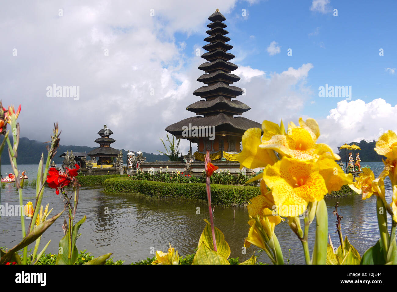Pura Ulun Danu Bratan - Temple sur le lac. Banque D'Images
