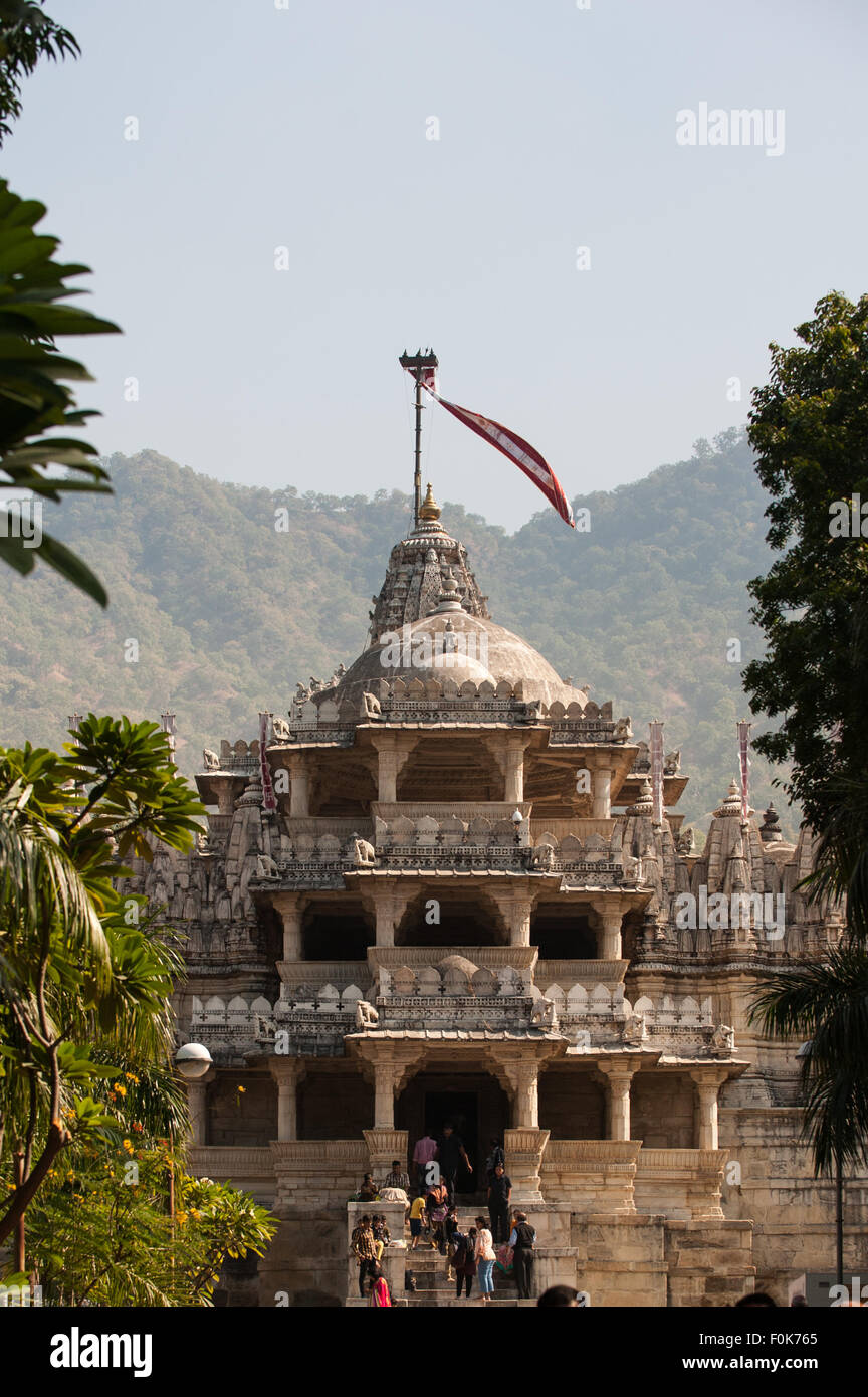 L'Inde ; route d'Udaipur à Jodhpur. Ranakpur Jain temple. Désert du Thar. Banque D'Images