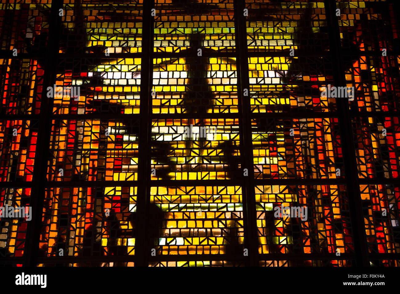 Vitraux à la Cathédrale de Saint Mary à San Francisco Banque D'Images