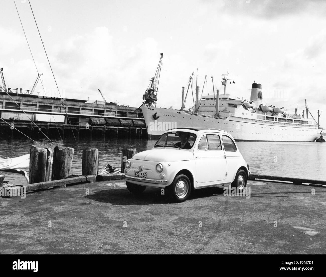 Transport / transport, voiture, variantes de véhicule, Fiat Nuova 500, dans le port d'Auckland, Nouvelle-Zélande, fin des années 1950, droits supplémentaires-Clearences-non disponible Banque D'Images