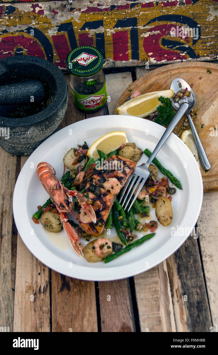 La nourriture, poisson, saumon, filet, grillé, sains, citron, farine, torréfié, fruits de mer, steak, tranche, le déjeuner, cuisine, barbecue, cuites, din Banque D'Images