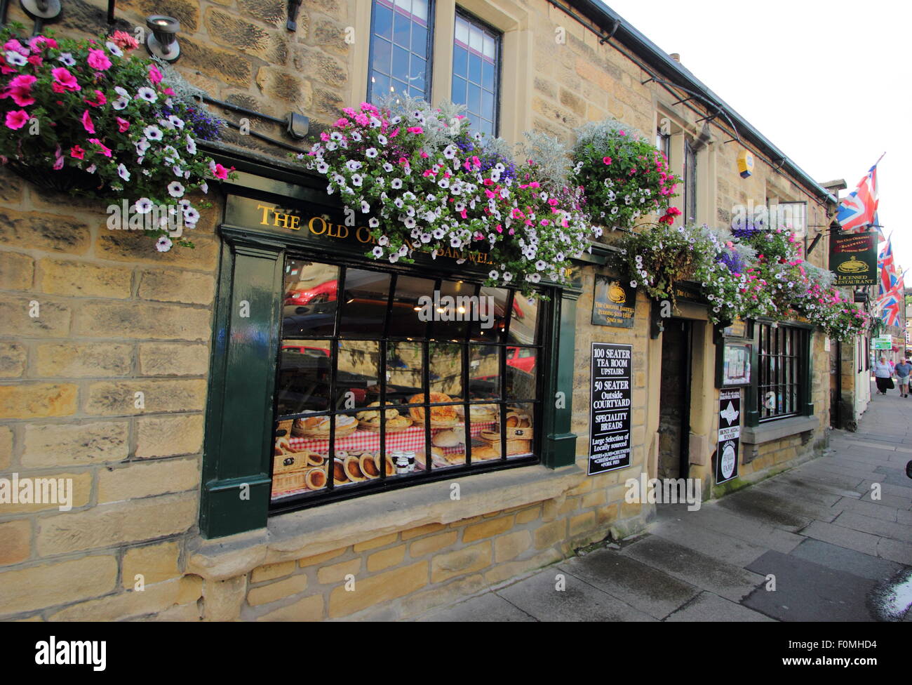 L'ancien Bakewell Pudding Shop Original dans Balewell, Peak District, England UK - été Banque D'Images