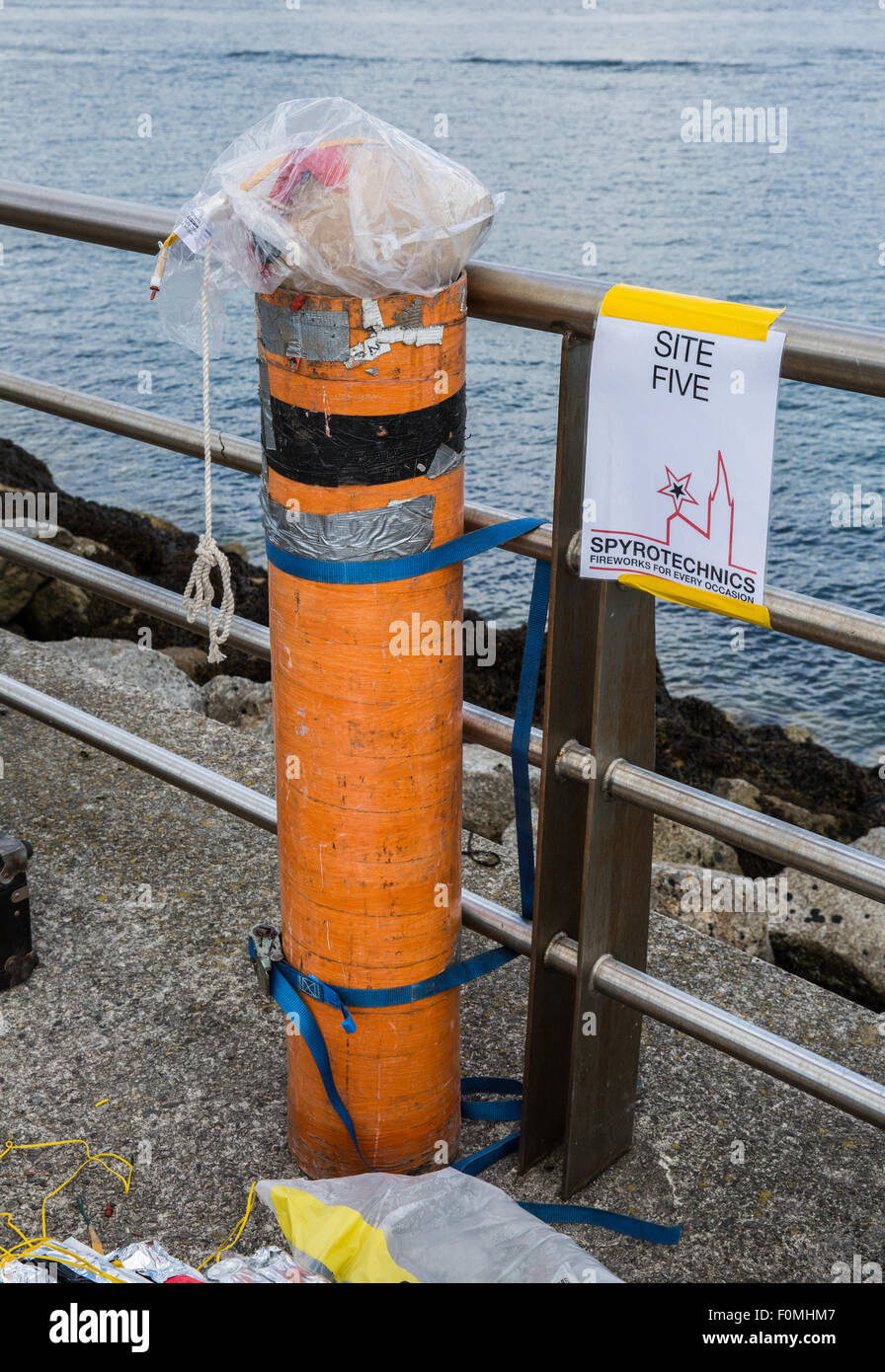 Plymouth, au Royaume-Uni. Août 18, 2015. Mortier de 8 pouces avec shell mis en place à l'artifice Britannique 18 août 2015 - Championnats du Spyrotechnics sont l'un des trois concurrents de prendre part aujourd'hui. Crédit : Anna Stevenson/Alamy Live News Banque D'Images