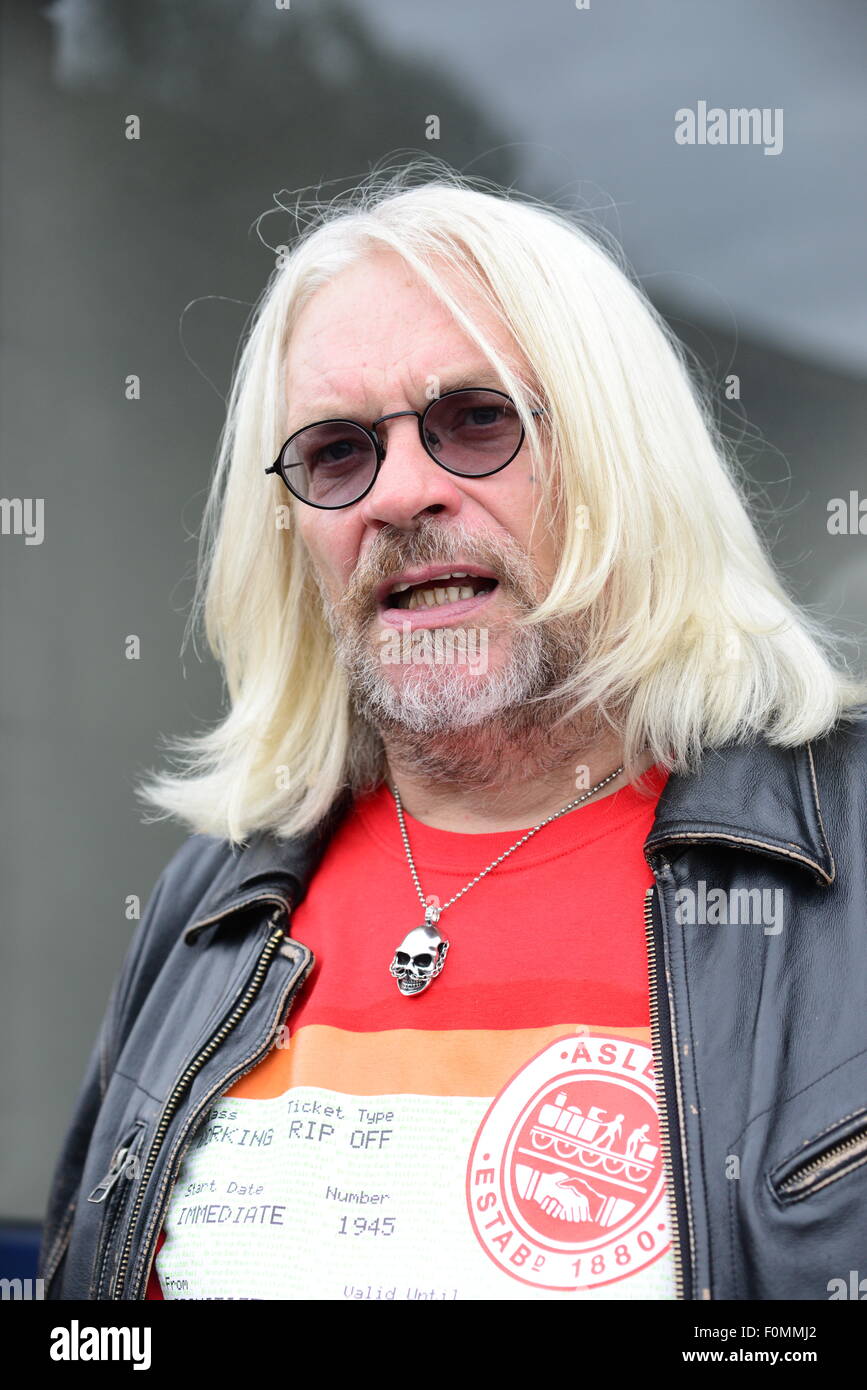 ASLEF président Tosh McDonald à Barnsley Gare, South Yorkshire, UK. Photo : Scott Bairstow/Alamy Banque D'Images