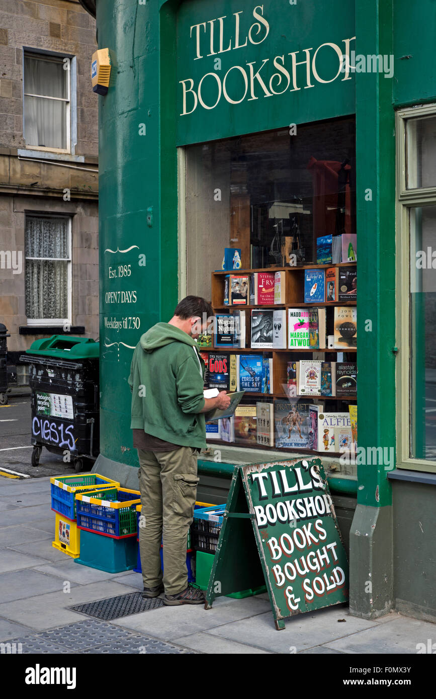 Till's bookshop, une petite librairie d'occasion indépendante dans l'espoir Park Crescent Edinburgh, Ecosse, Royaume-Uni. Banque D'Images